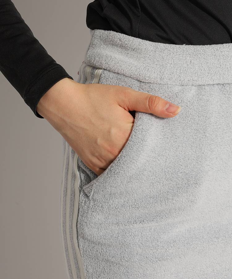 【新品未使用】adidas golf セットアップ　スカート　フリース　グレー アディダスゴルフ AG スリーストライプスフリースセットアップ