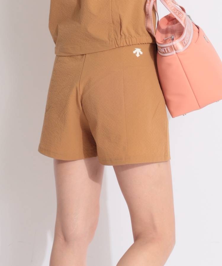 DE 【UPF50+】ドビー織タックショートパンツ